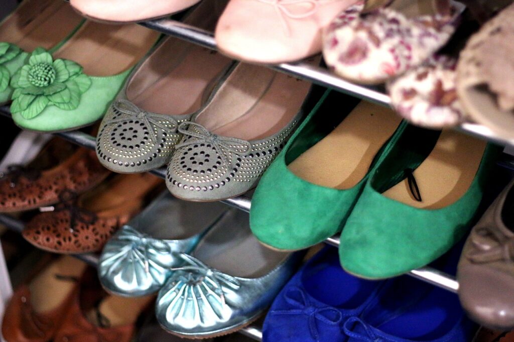 shoes, shoe cabinet, women's shoes